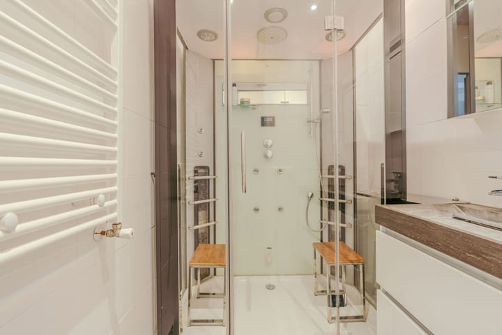 Photo 21 of Curaçaostraat 92-H