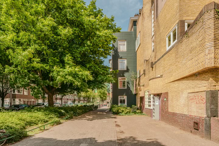 Photo 24 of Curaçaostraat 92-H