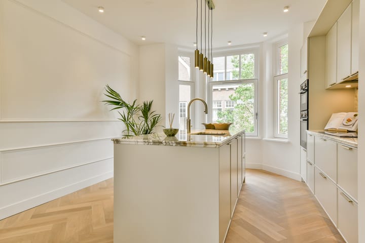 Photo 11 of Zocherstraat 9-3