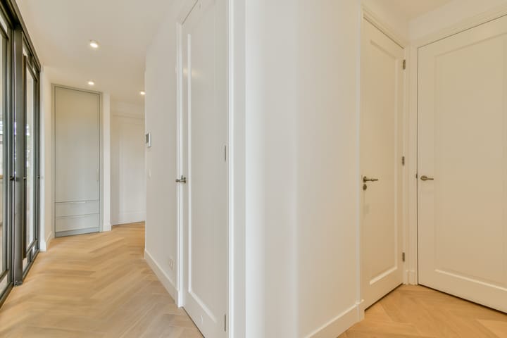 Photo 15 of Zocherstraat 9-3