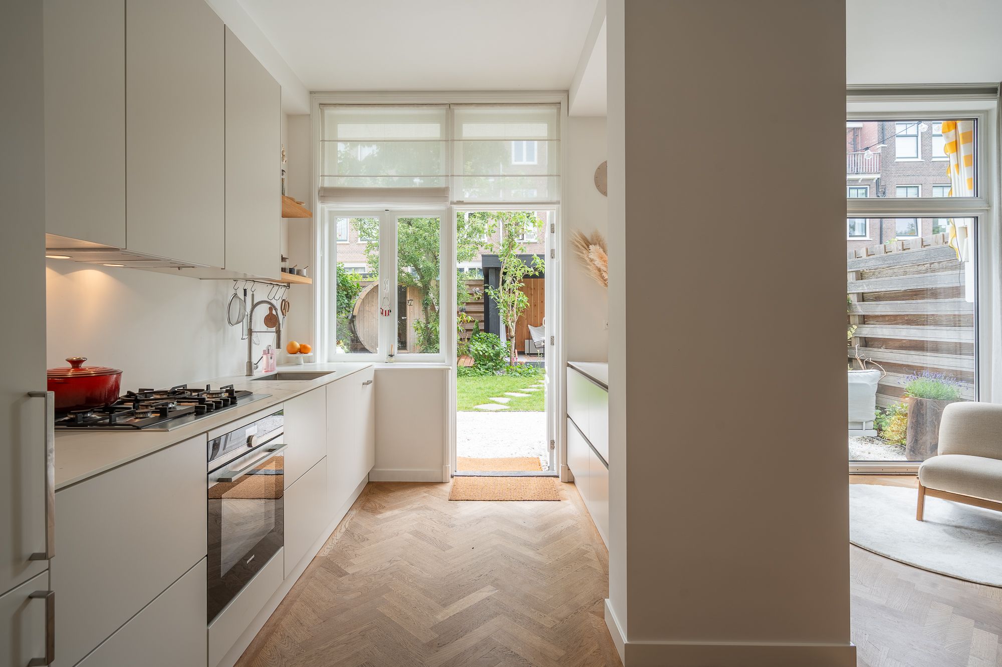 Photo 18 of Van Beuningenstraat 92