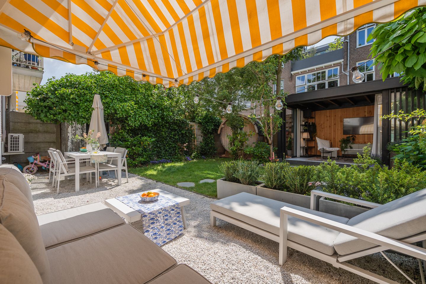 Photo 25 of Van Beuningenstraat 92