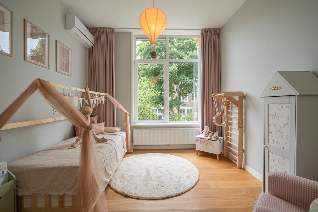 Photo 41 of Van Beuningenstraat 92