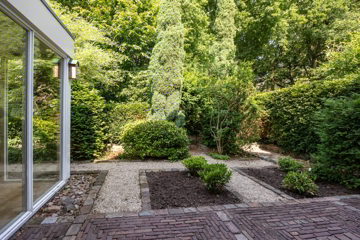 Foto 2 van Larikslaan 8