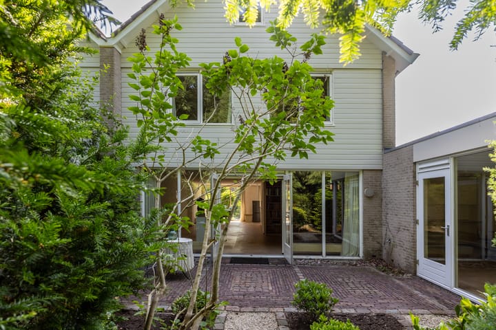 Foto 3 van Larikslaan 8