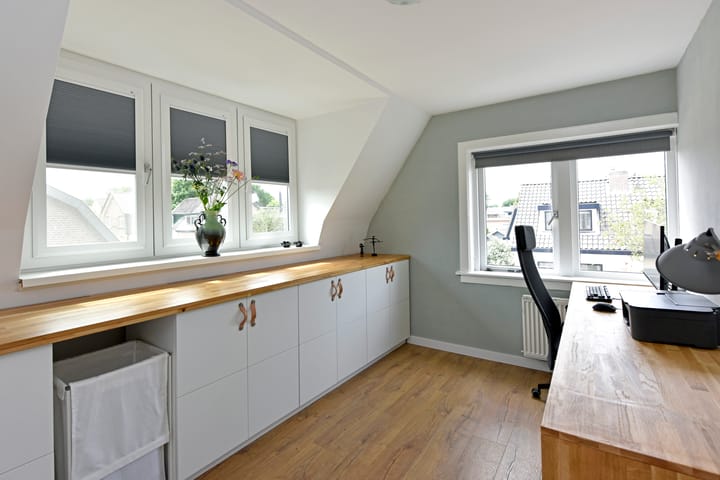 Photo 18 of van Heemstrastraat 3