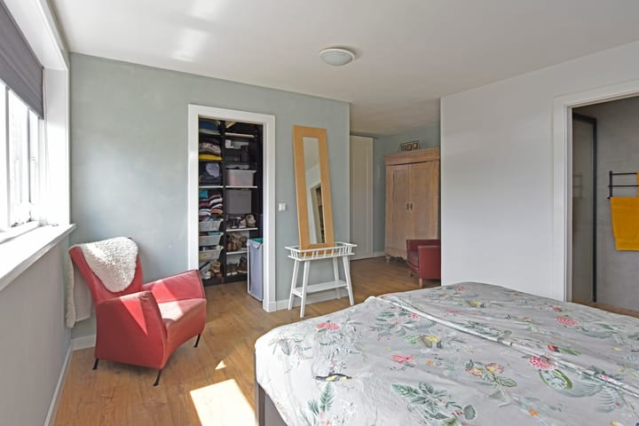 Photo 29 of van Heemstrastraat 3