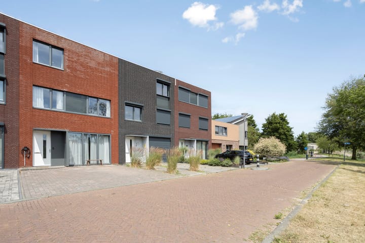 Foto 5 van John Denverlaan 55