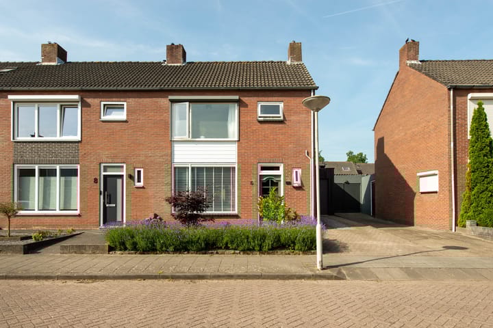 Foto 1 van Smirnofflaan 6