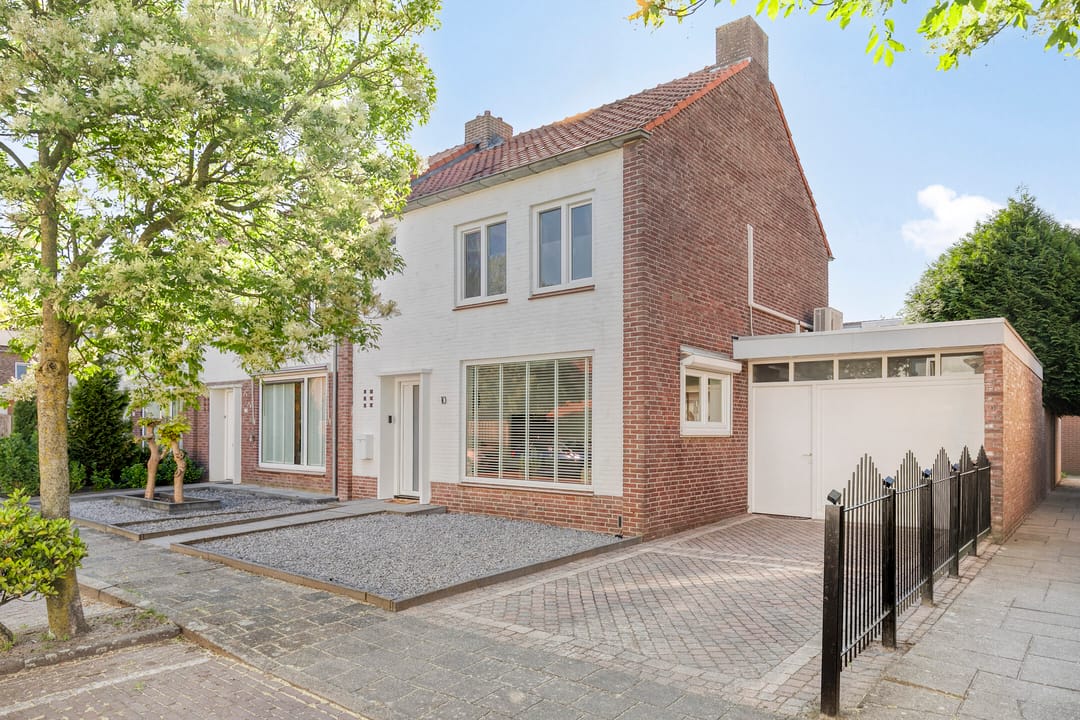 Photo 8 of Hert. Janstraat 10