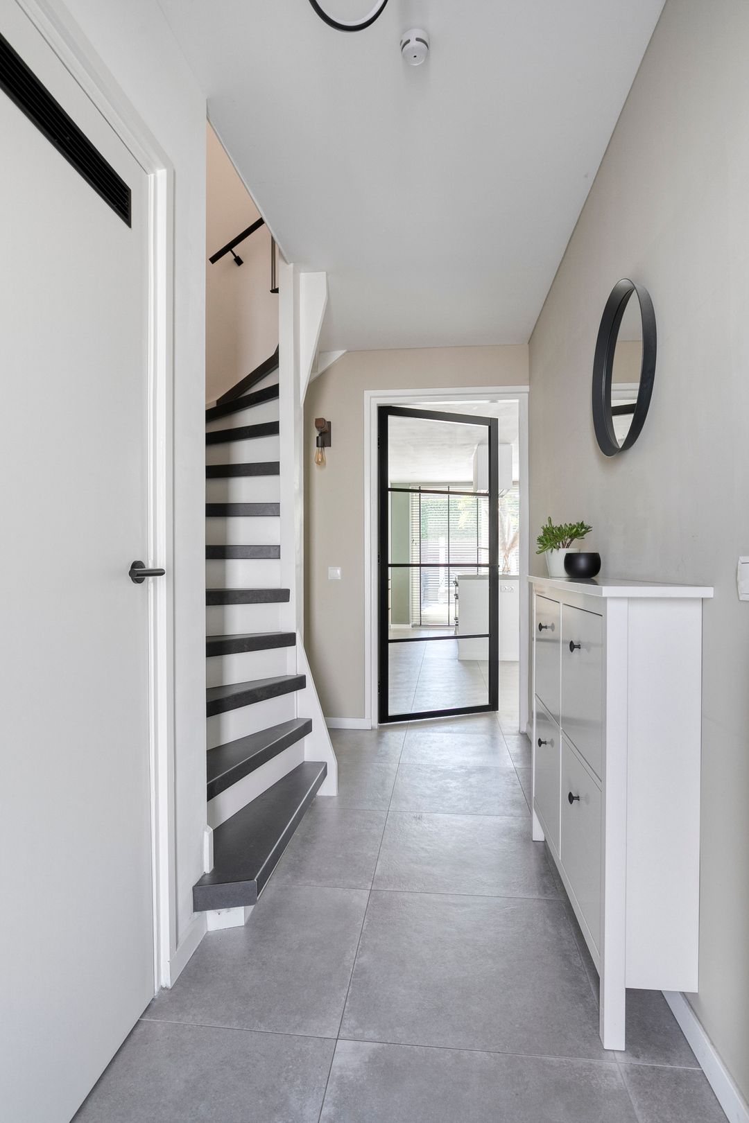 Photo 11 of Hert. Janstraat 10