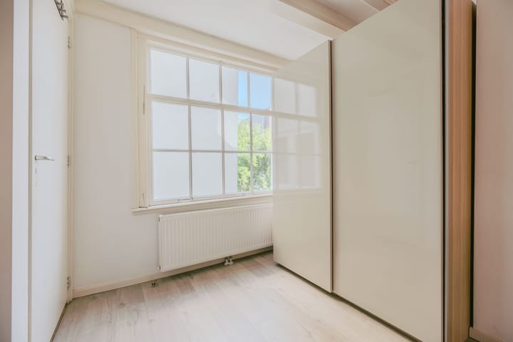 Photo 13 of Laurierstraat 74-2