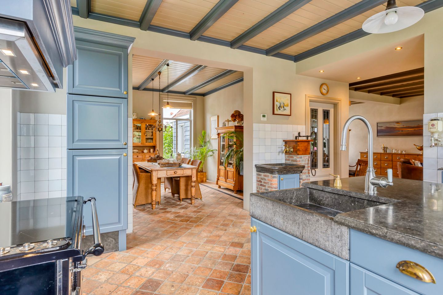 Photo 14 of Frisostraat 13