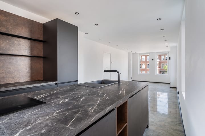 Photo 8 of Wapenveldestraat 18