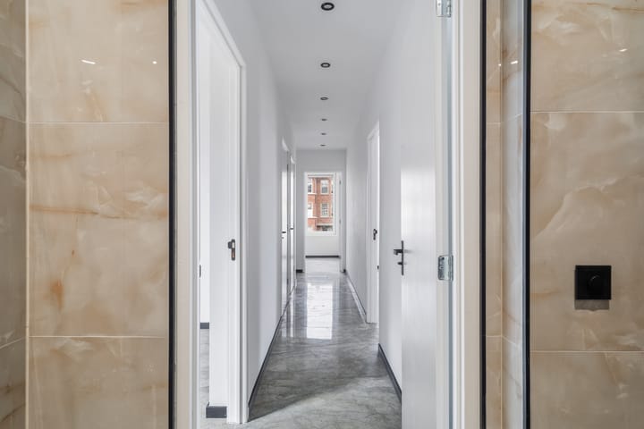 Photo 17 of Wapenveldestraat 18