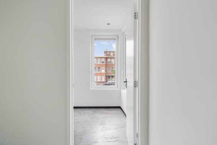 Photo 28 of Wapenveldestraat 18