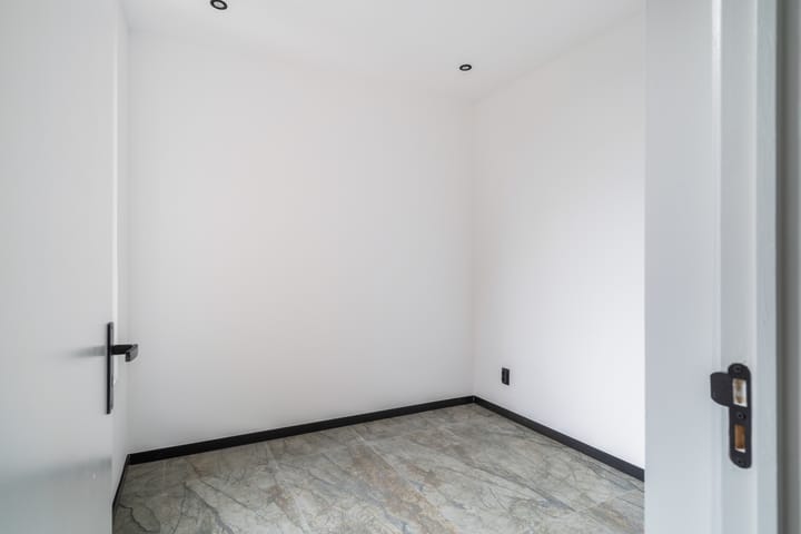 Photo 33 of Wapenveldestraat 18