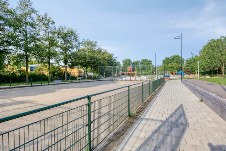 Photo 24 of Zandeveltplein 19