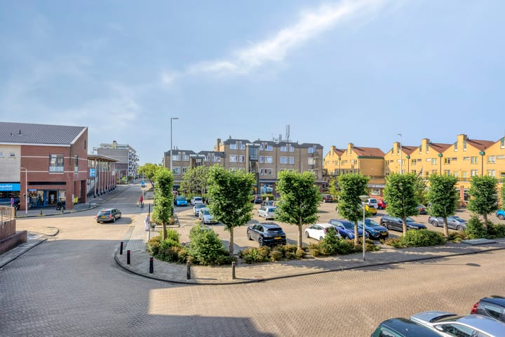 Photo 25 of Zandeveltplein 19