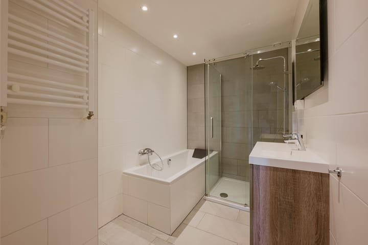 Foto 21 van Borneolaan 270