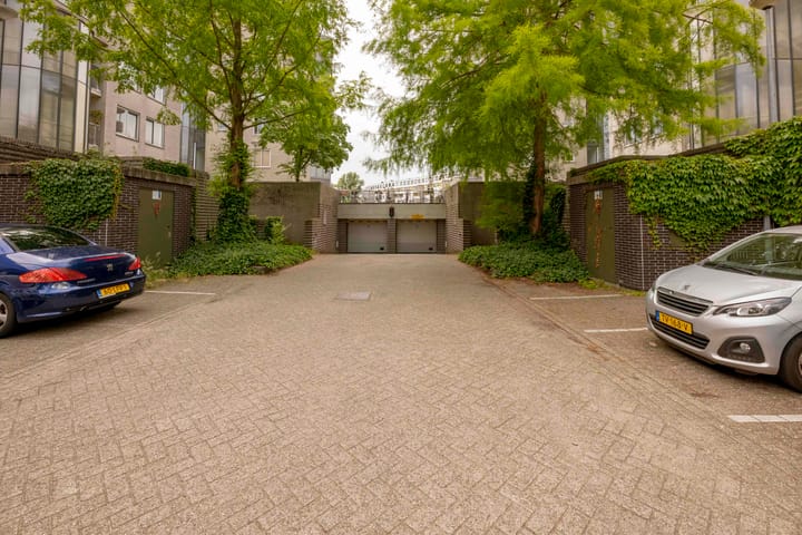 Foto 26 van Borneolaan 270