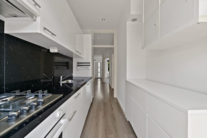 Foto 19 van Damasstraat 241