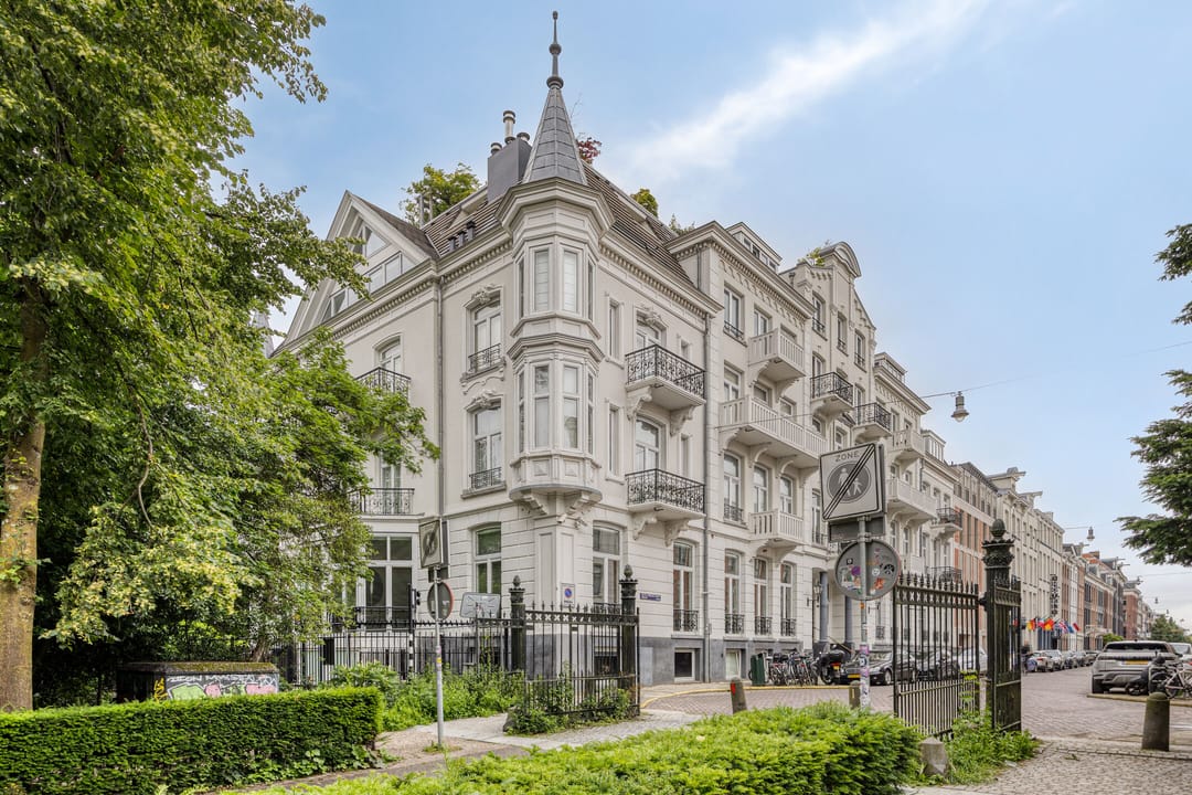 Portiekflat aan Pieter Cornelisz. Hooftstraat 206, Amsterdam