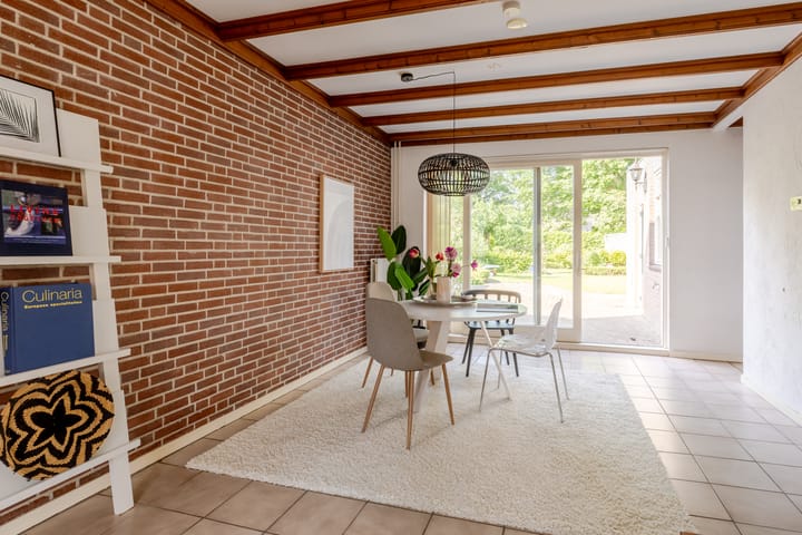 Photo 9 of Vogelkers 11