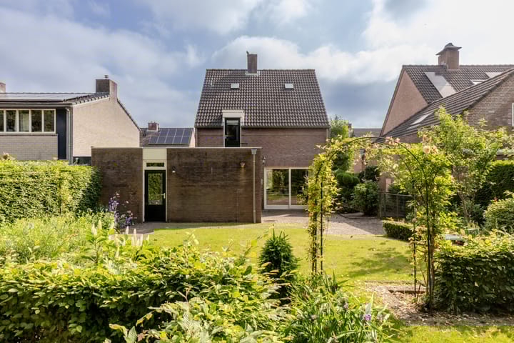 Photo 32 of Vogelkers 11