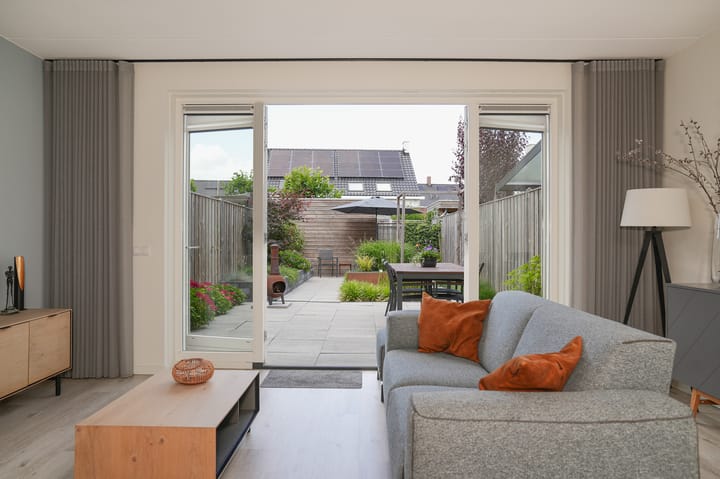 Photo 11 of Annie M.G. Schmidthof 13