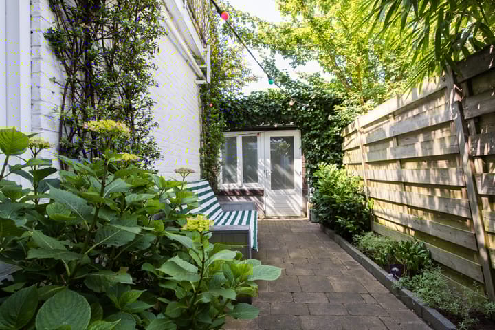 Foto 30 van Esdoornstraat 22