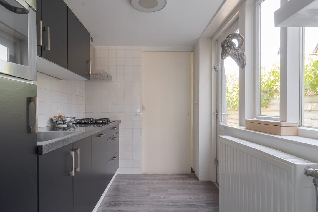 Foto 7 van M A de Ruyterstraat 31