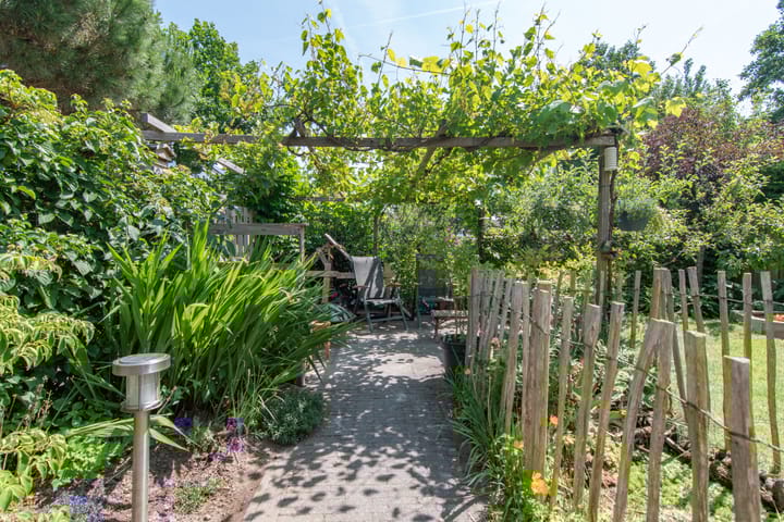 Foto 16 van Rozenwater 15