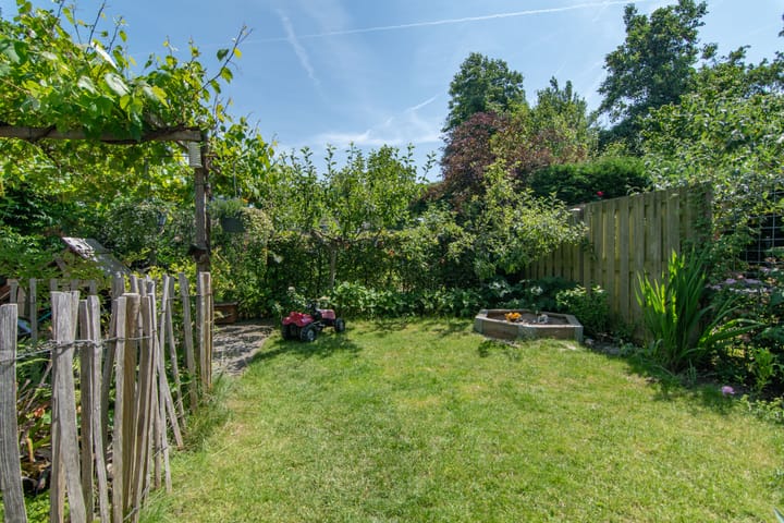 Foto 17 van Rozenwater 15