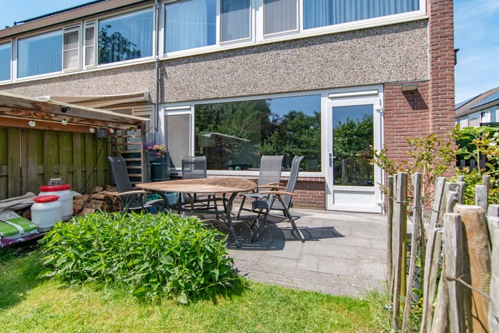 Foto 19 van Rozenwater 15