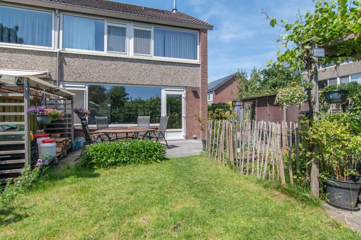 Foto 18 van Rozenwater 15