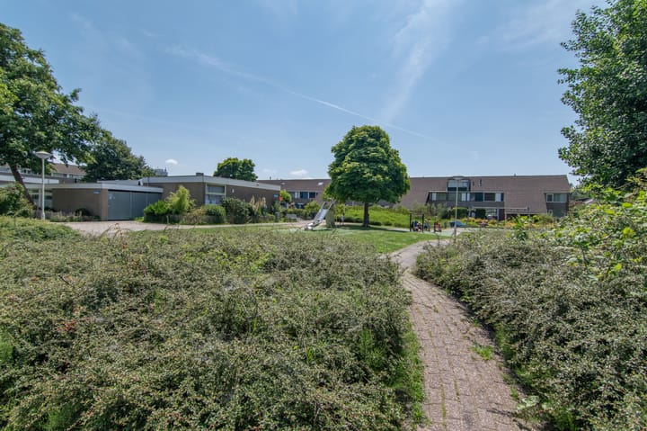 Foto 35 van Rozenwater 15