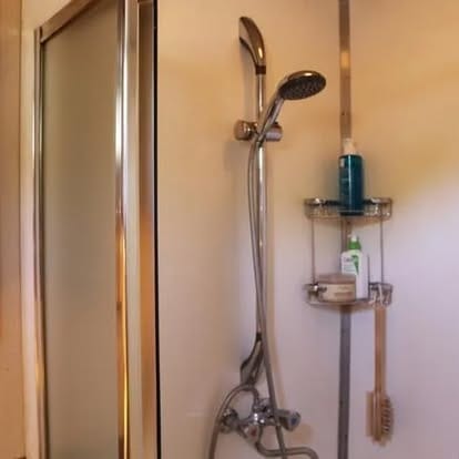 Photo 26 of J.B. Bakemakade 25