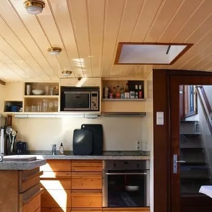 Photo 28 of J.B. Bakemakade 25