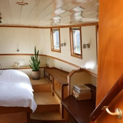 Photo 44 of J.B. Bakemakade 25