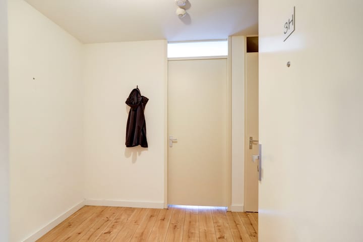 Foto 9 van Molukkenstraat 3-H