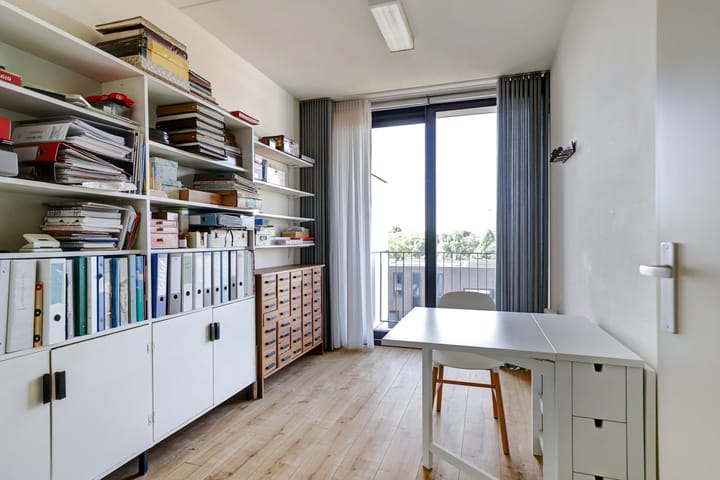 Foto 36 van Molukkenstraat 3-H