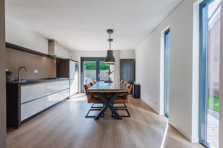 Foto 13 van Merellaan 22