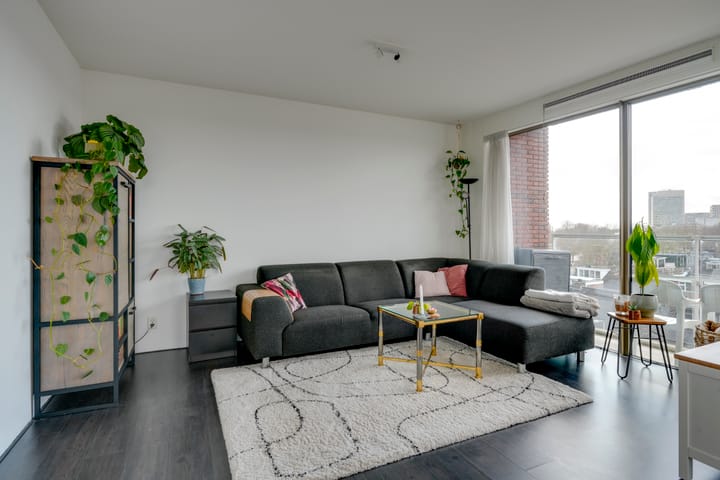 Foto 9 van Constant Erzeijstraat 10