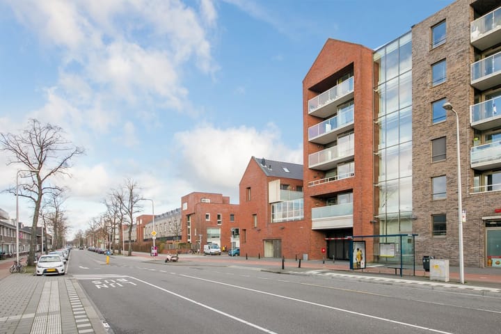 Foto 22 van Constant Erzeijstraat 10