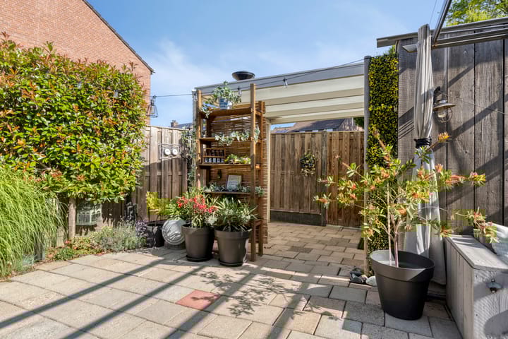 Foto 34 van Burgemeester Lambertstr 25