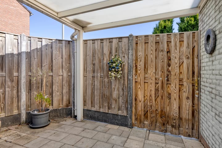 Foto 35 van Burgemeester Lambertstr 25