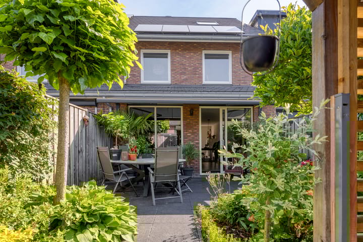 Foto 32 van Hofstedestraat 18