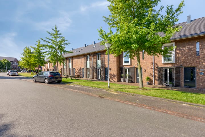 Foto 35 van Hofstedestraat 18