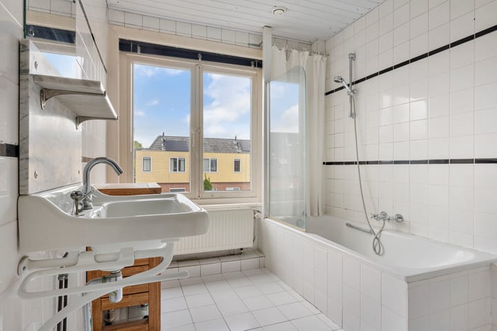 Foto 14 van Petrus Campersingel 199-A